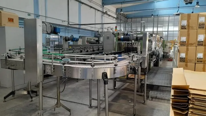Linea di Confezionamento PET Usata