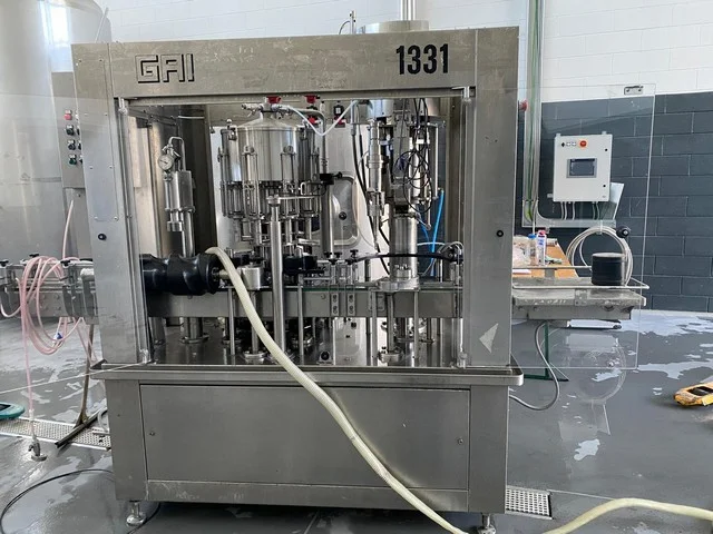 Monoblocco di riempimento Gai usato 8.1